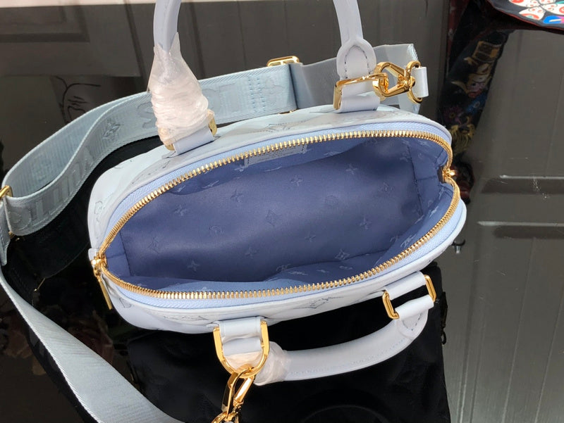 I W Fashion Lu-Vi Bags - 16732
