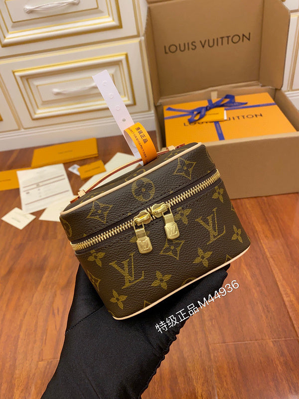 I W Fashion Lu-Vi bags - 17229