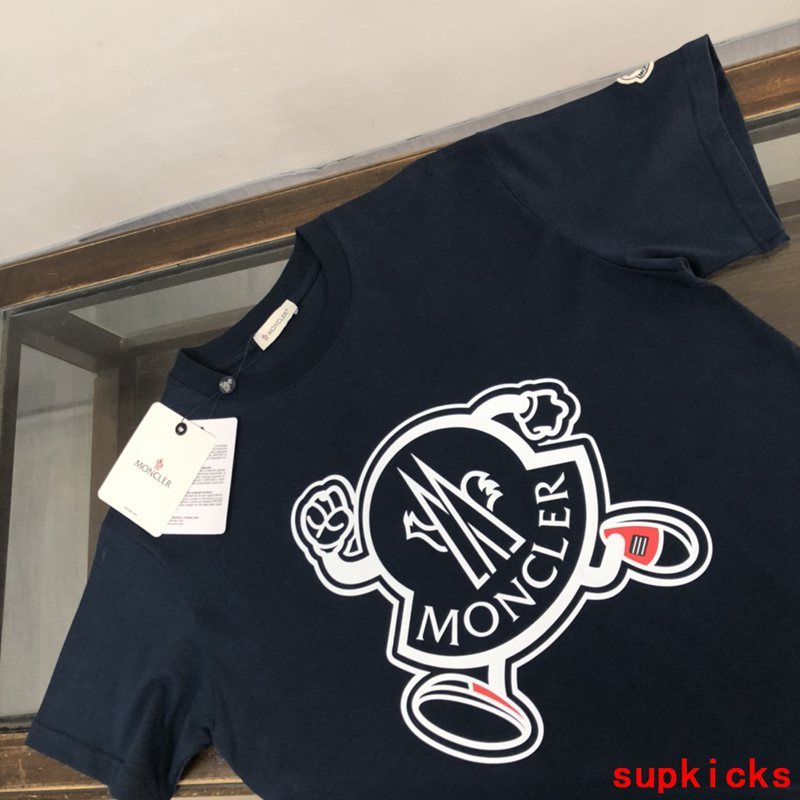 Moncler Luxury Cloth