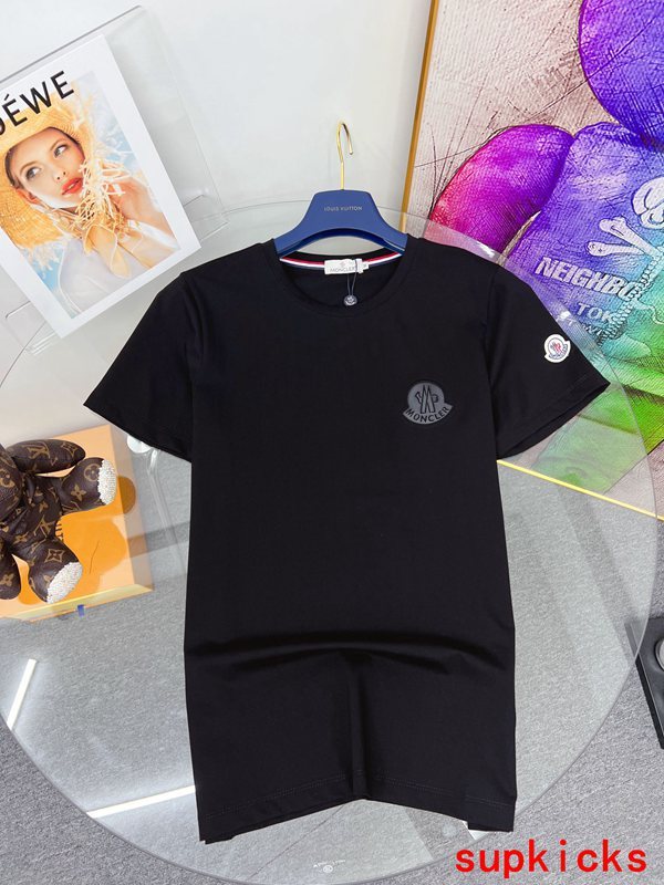 Moncler Luxury Cloth