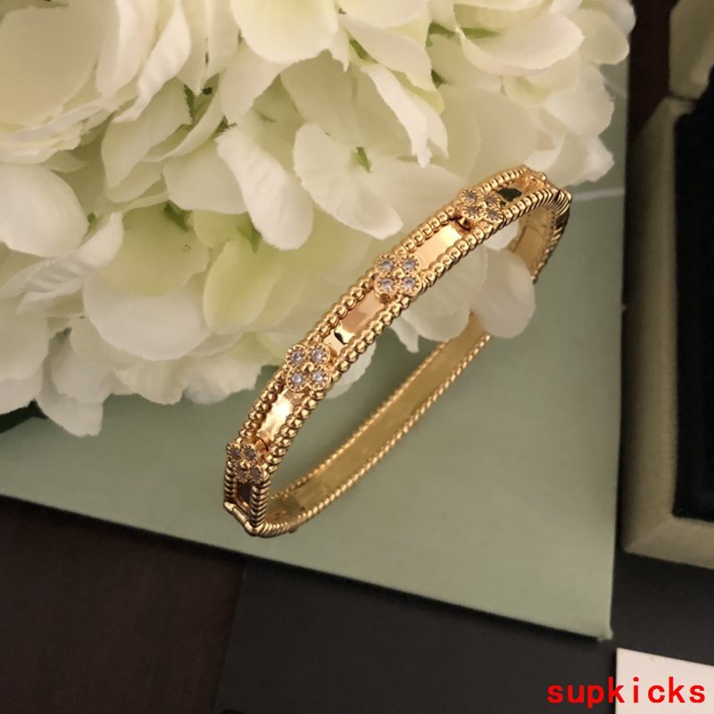 Van Cleef & Arples Jewelry