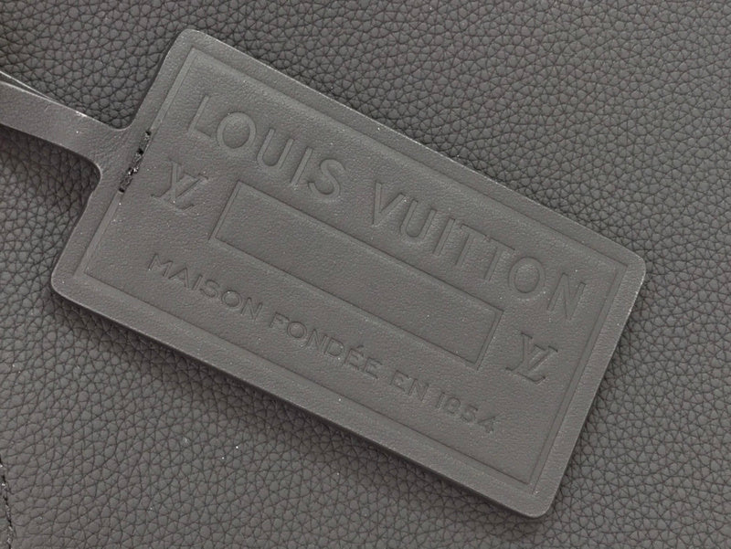 I W Fashion Lu-Vi bags - 17635