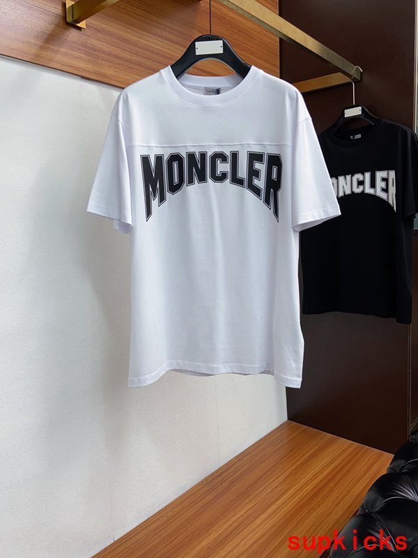 Moncler Luxury Cloth