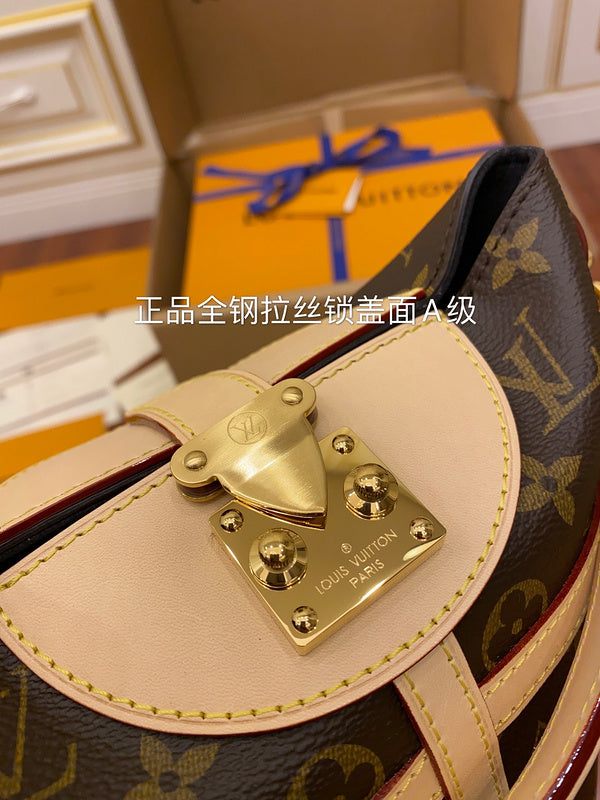 I W Fashion Lu-Vi bags - 17555