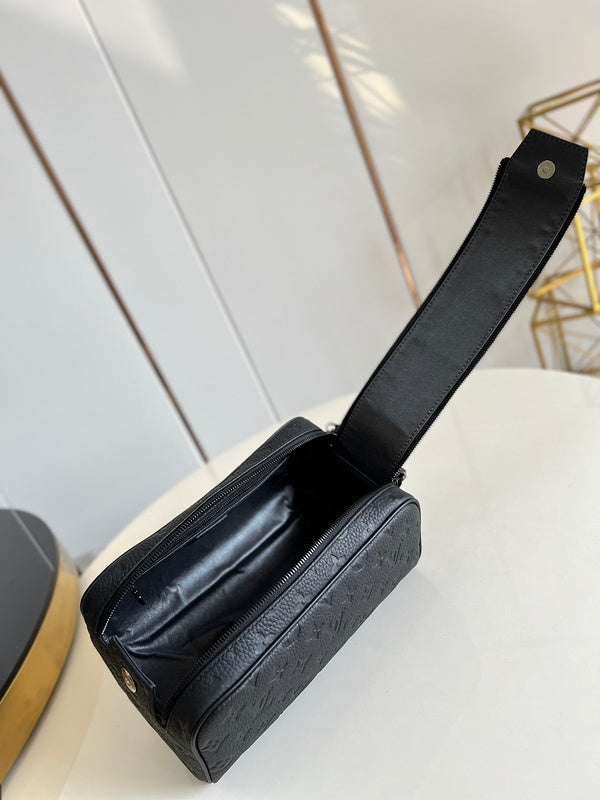 I W Fashion Lu-Vi bags - 17029