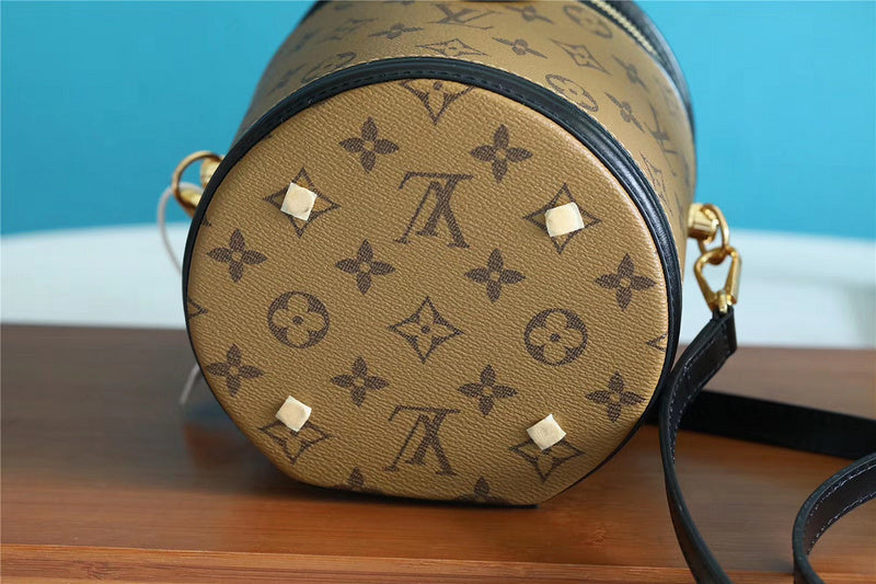 I W Fashion Lu-Vi bags - 8614