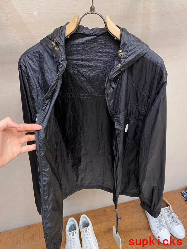 Moncler Luxury Cloth