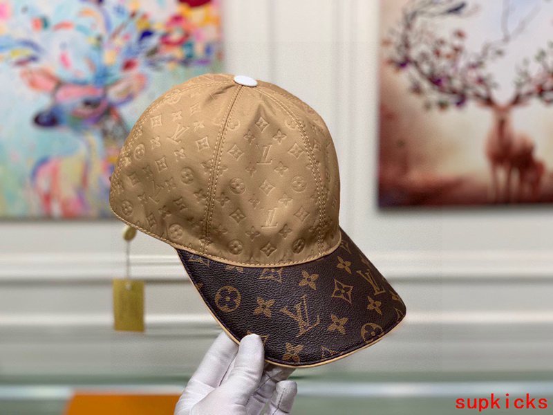 Louis Vuitton Luxury Cap