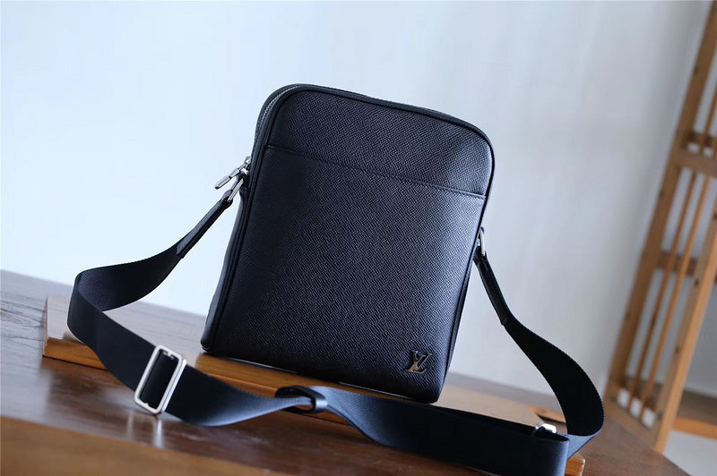 I W Fashion Lu-Vi bags - 10373
