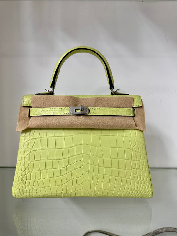 PHA - HMS Bags - 687