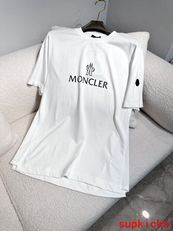 Moncler Luxury Cloth