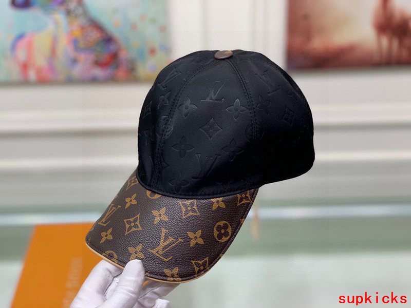 Louis Vuitton Luxury Cap