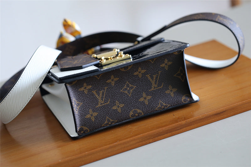 I W Fashion Lu-Vi bags - 8047