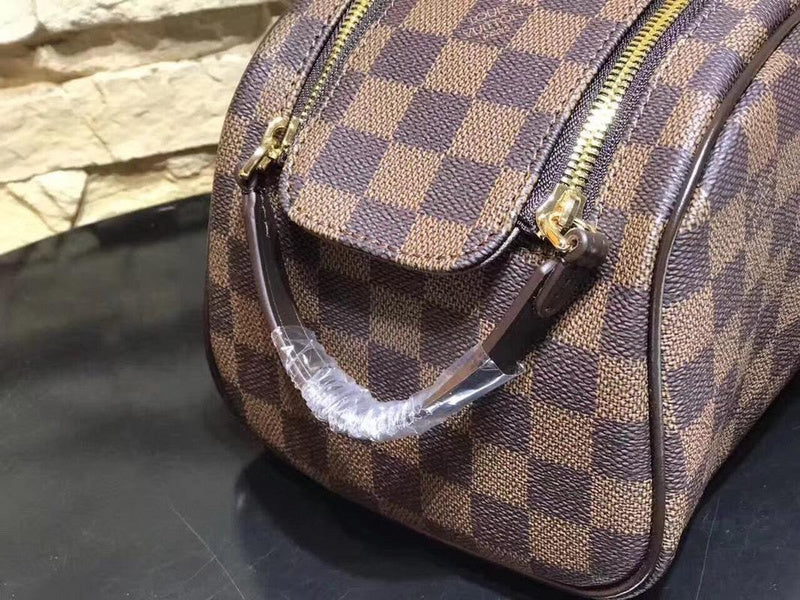 I W Fashion Lu-Vi bags - 17877
