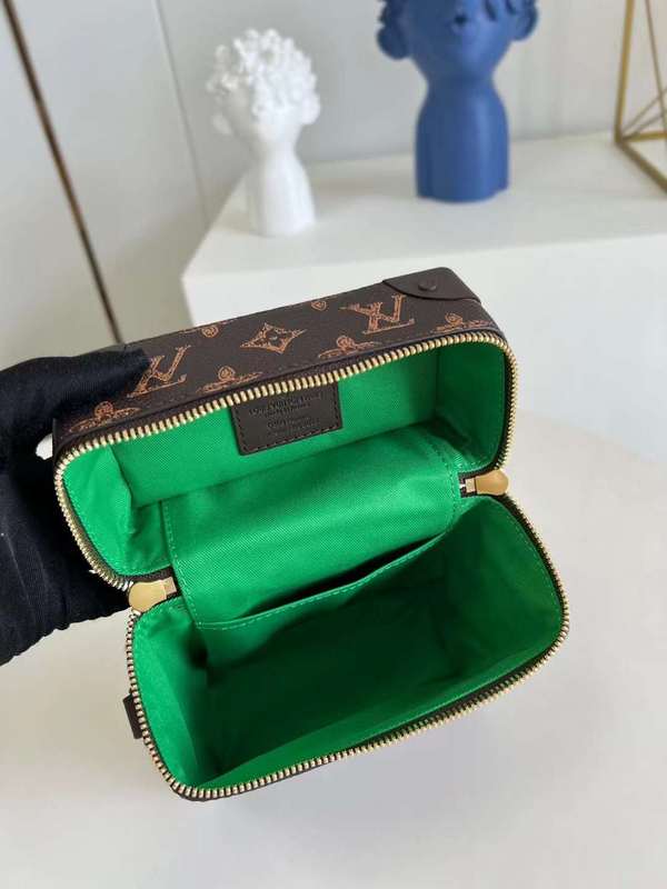 LOV2 Bags - Luxurious Bags  605