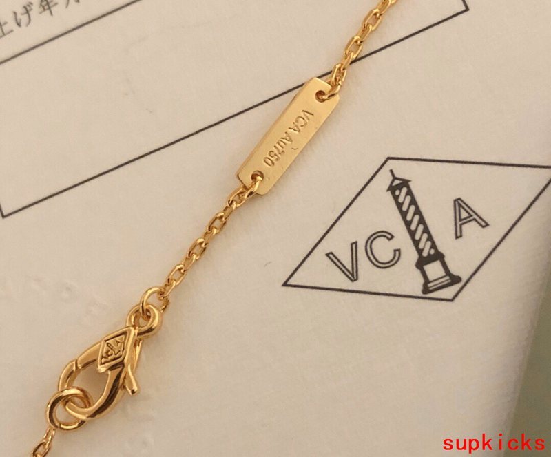 Van Cleef & Arples Jewelry