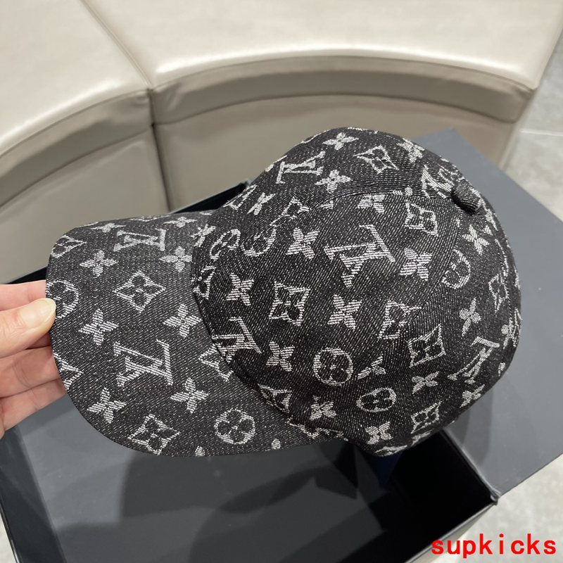 Louis Vuitton Luxury Cap
