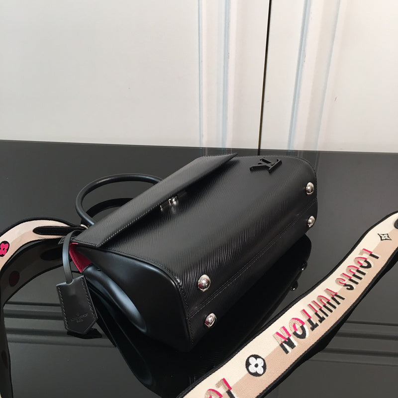 I W Fashion Lu-Vi bags - 17103
