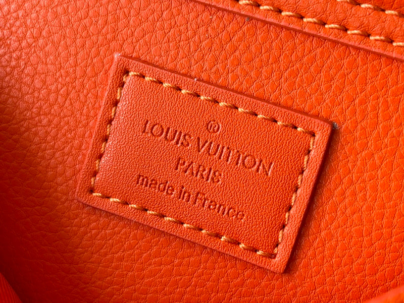 I W Fashion Lu-Vi bags - 17037