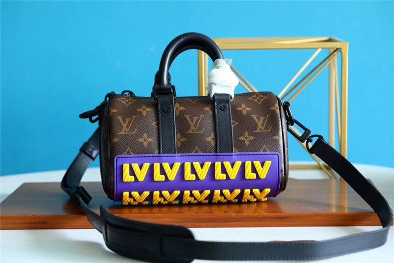 I W Fashion Lu-Vi bags - 11274