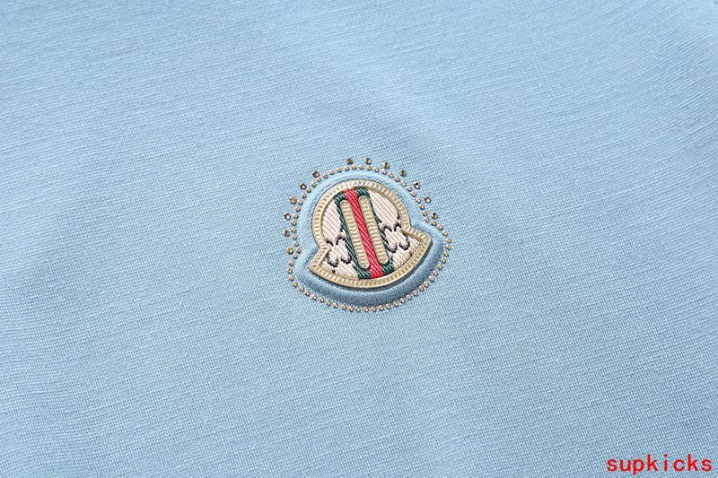 Moncler Luxury Cloth