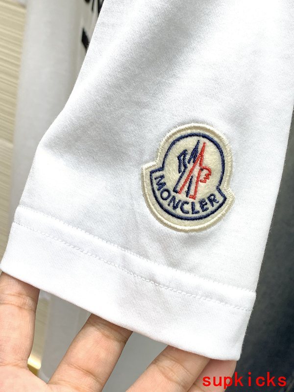 Moncler Luxury Cloth