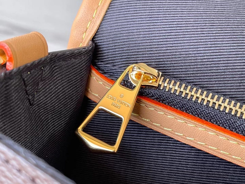 I W Fashion Lu-Vi bags - 17205