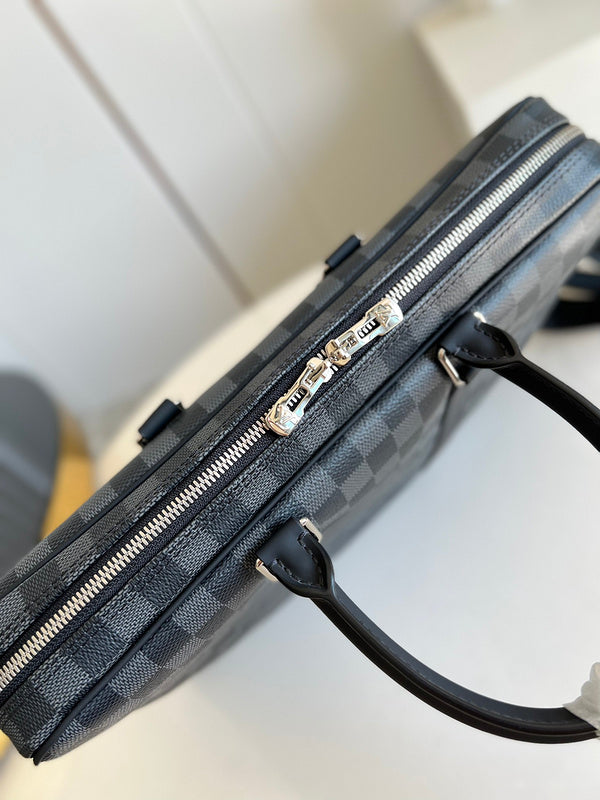 I W Fashion Lu-Vi bags - 17318