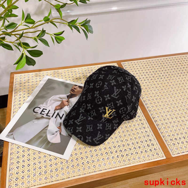 Louis Vuitton Luxury Cap