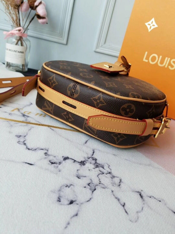 I W Fashion Lu-Vi bags - 17895