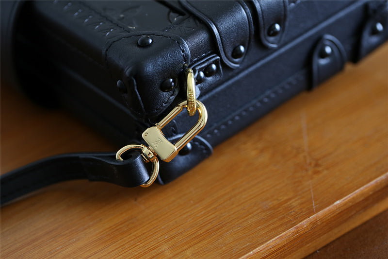 I W Fashion Lu-Vi bags - 8227