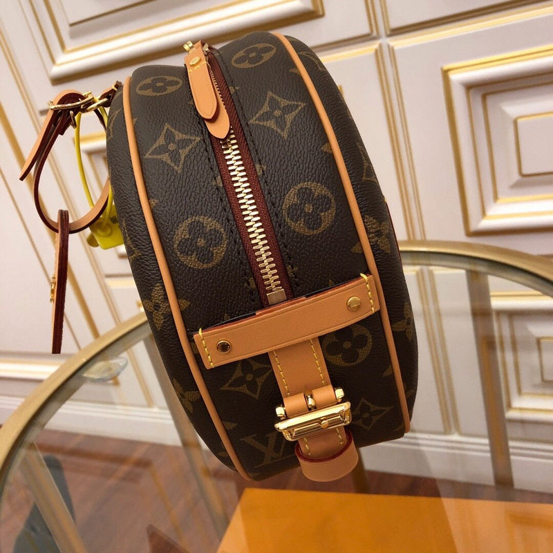 I W Fashion Lu-Vi bags - 17800