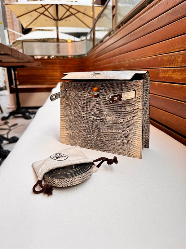 PHA - HMS Bags - 210