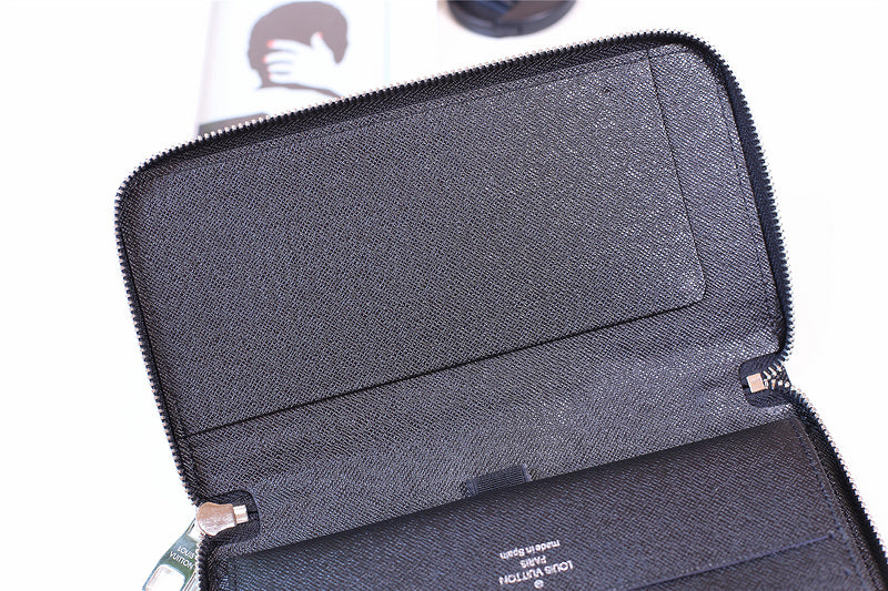 I W Fashion Lu-Vi bags - 10877