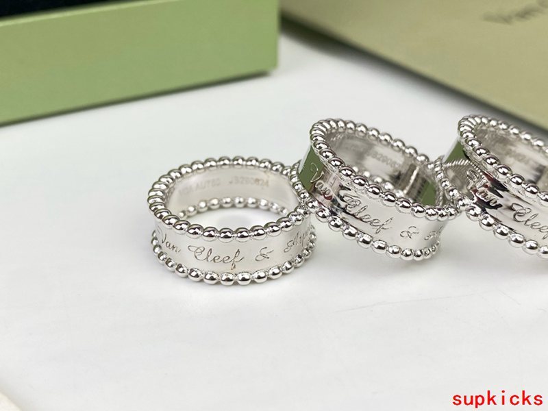 Van Cleef & Arples Jewelry