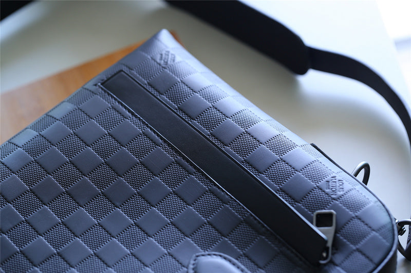 I W Fashion Lu-Vi bags - 9827