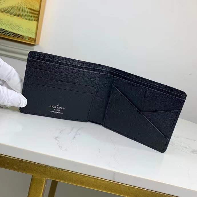I W Fashion Lu-Vi bags - 17610