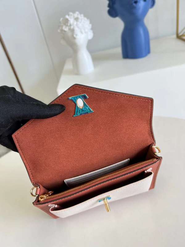 LOV2 Bags - Luxurious Bags  579