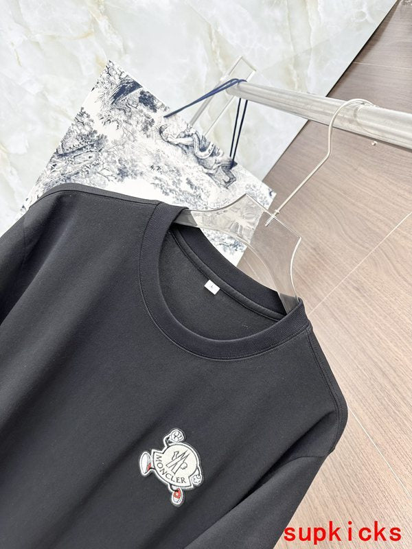 Moncler Luxury Cloth