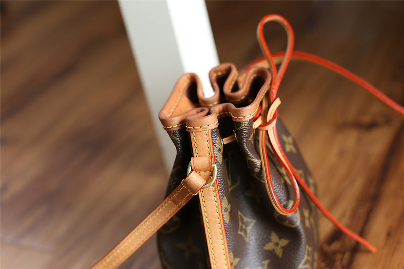 I W Fashion Lu-Vi bags - 9390
