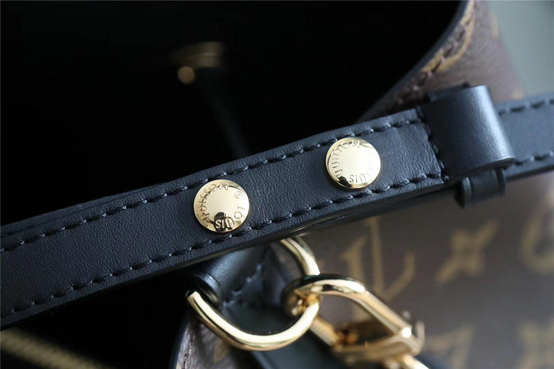 I W Fashion Lu-Vi bags - 8554