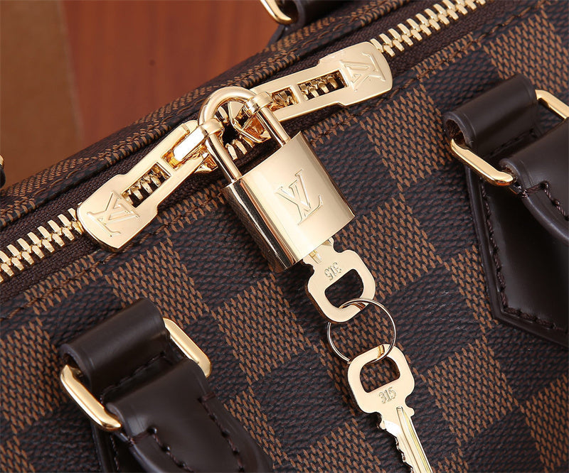 PHA - LOV Bags - 305