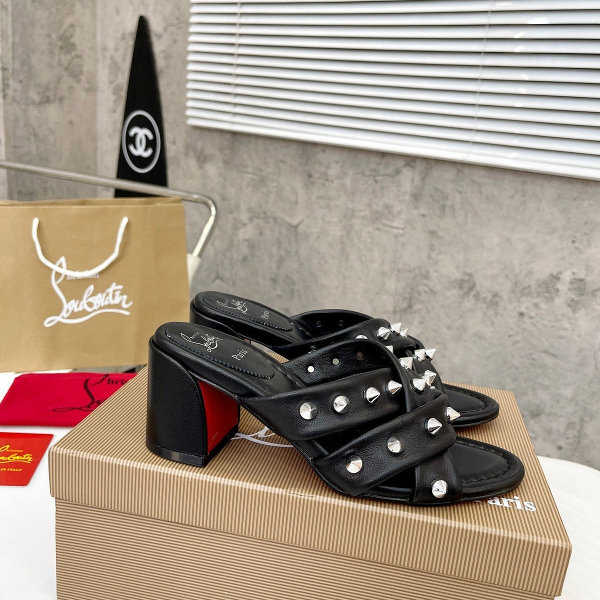 Ava’s Mode - Premium Luxury Goods and Accessories - AFFORDABLE LUXURY HEELS - 8002
