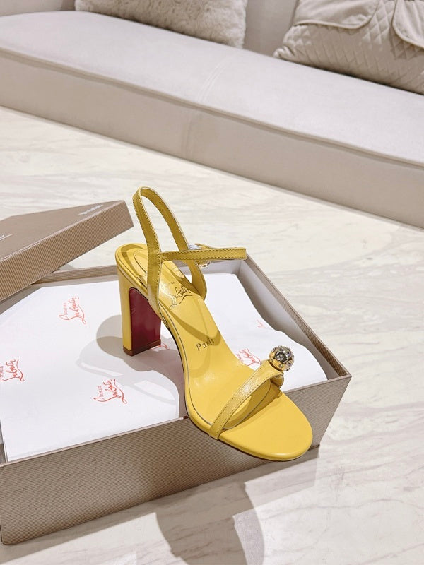 Ava’s Mode - High-Quality Designer Products for You - AFFORDABLE LUXURY HEELS - 8207