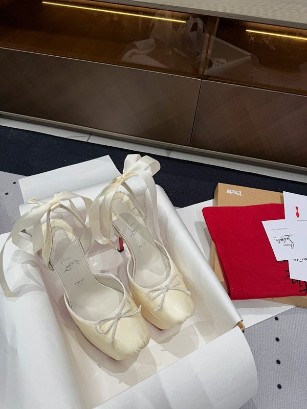 Ava’s Mode - High-Quality Designer Products for You - AFFORDABLE LUXURY HEELS - 8223