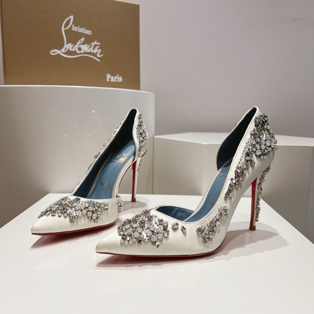 Ava’s Mode - High-Quality Designer Products for You - AFFORDABLE LUXURY HEELS - 8027