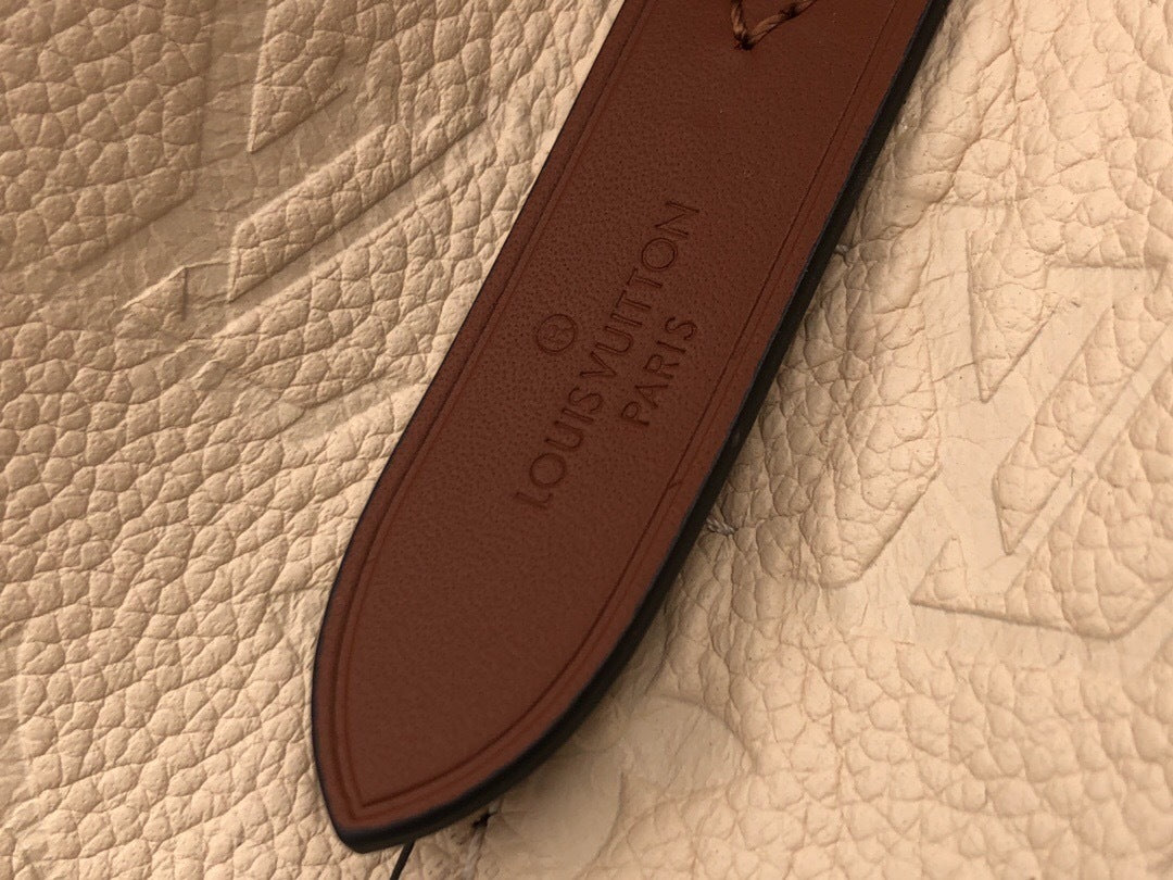 Ava’s Mode - High-Quality Designer Products for You - AFFORDABLE LUXURY BAGS - 4275
