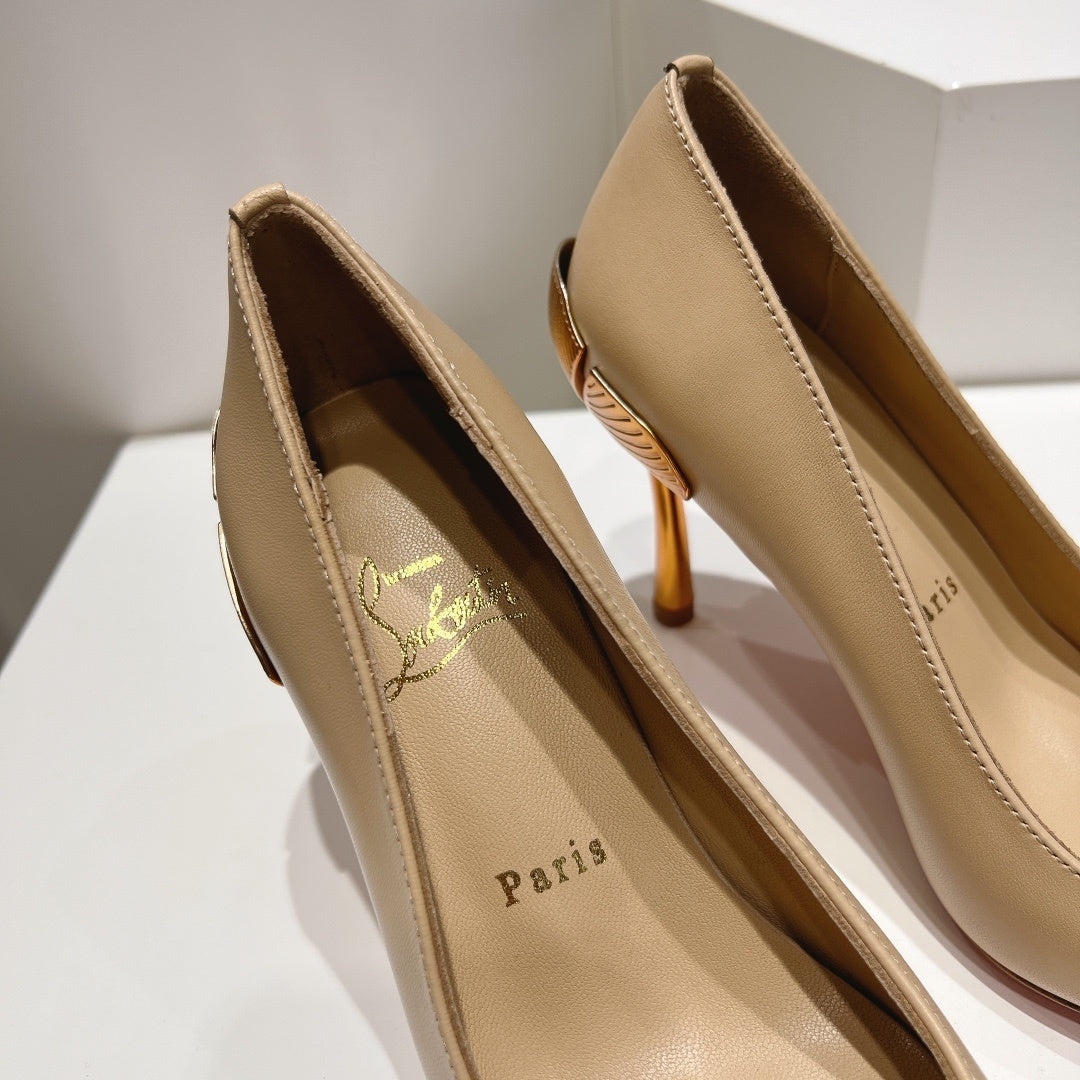 Ava’s Mode - High-Quality Designer Products for You - AFFORDABLE LUXURY HEELS - 8031