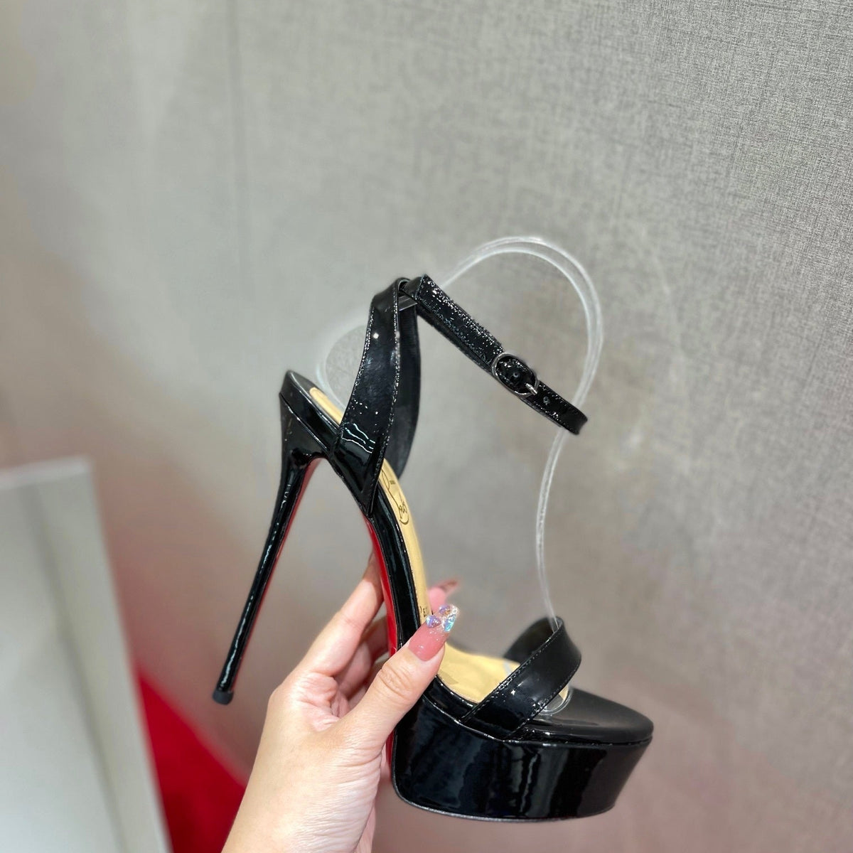 Ava’s Mode - Premium Luxury Goods and Accessories - AFFORDABLE LUXURY HEELS - 7954
