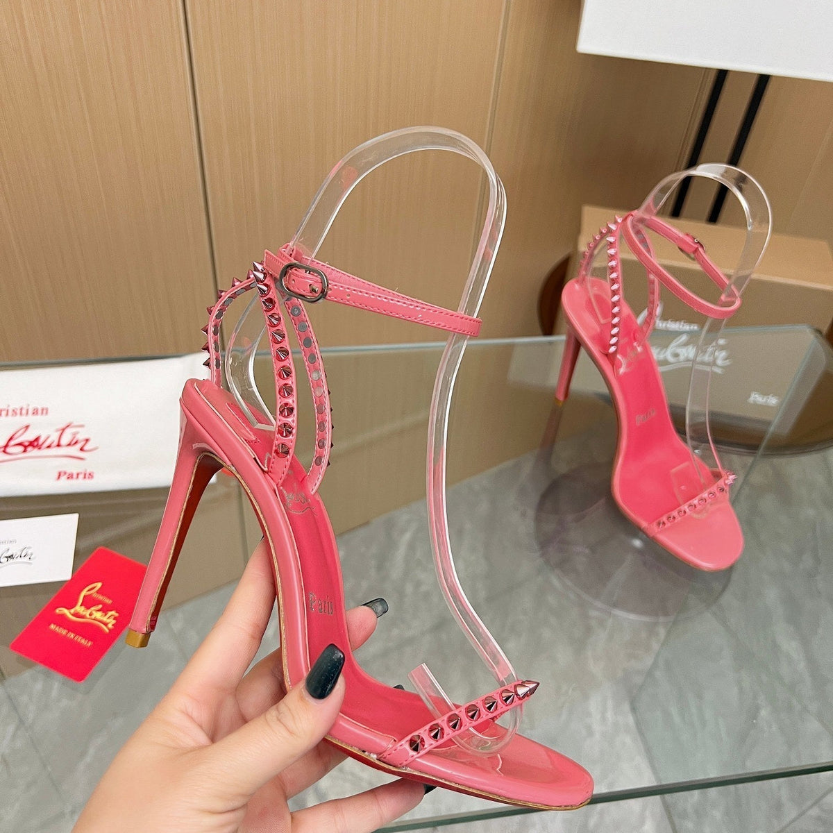 Ava’s Mode - High-Quality Designer Products for You - AFFORDABLE LUXURY HEELS - 8083
